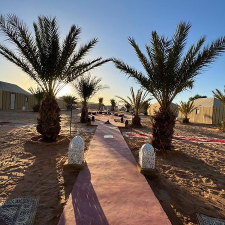 Sahara Luxury Camp Vip Hotel Merzouga Bagian luar foto