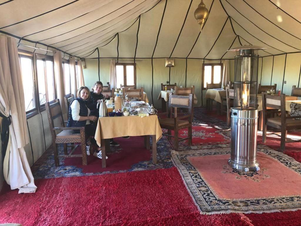 Sahara Luxury Camp Vip Hotel Merzouga Bagian luar foto