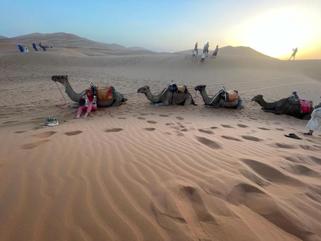 Sahara Luxury Camp Vip Hotel Merzouga Bagian luar foto
