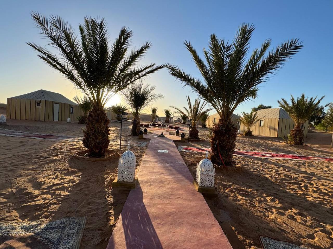 Sahara Luxury Camp Vip Hotel Merzouga Bagian luar foto